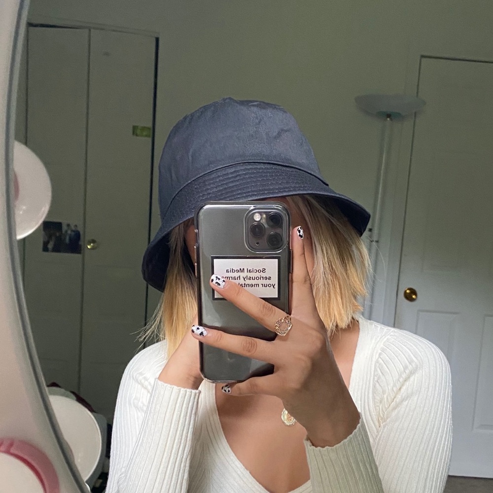 **SOLD ON DEPOP** Black bucket hat